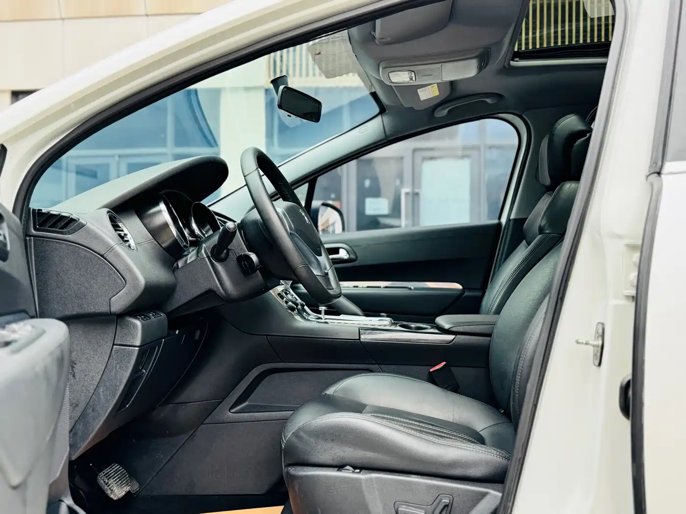 Peugeot 3008 2013 2.0L Automatic Trend Edition фото 11