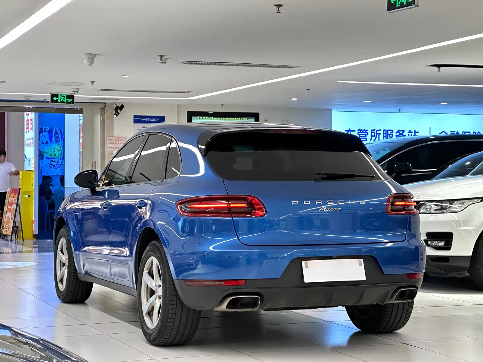 صورة 5 - Porsche Macan