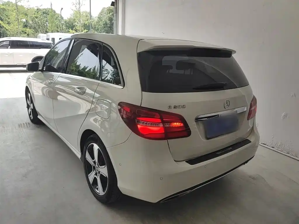Mercedes-Benz B-Class 2017 B 200 Style фото 5