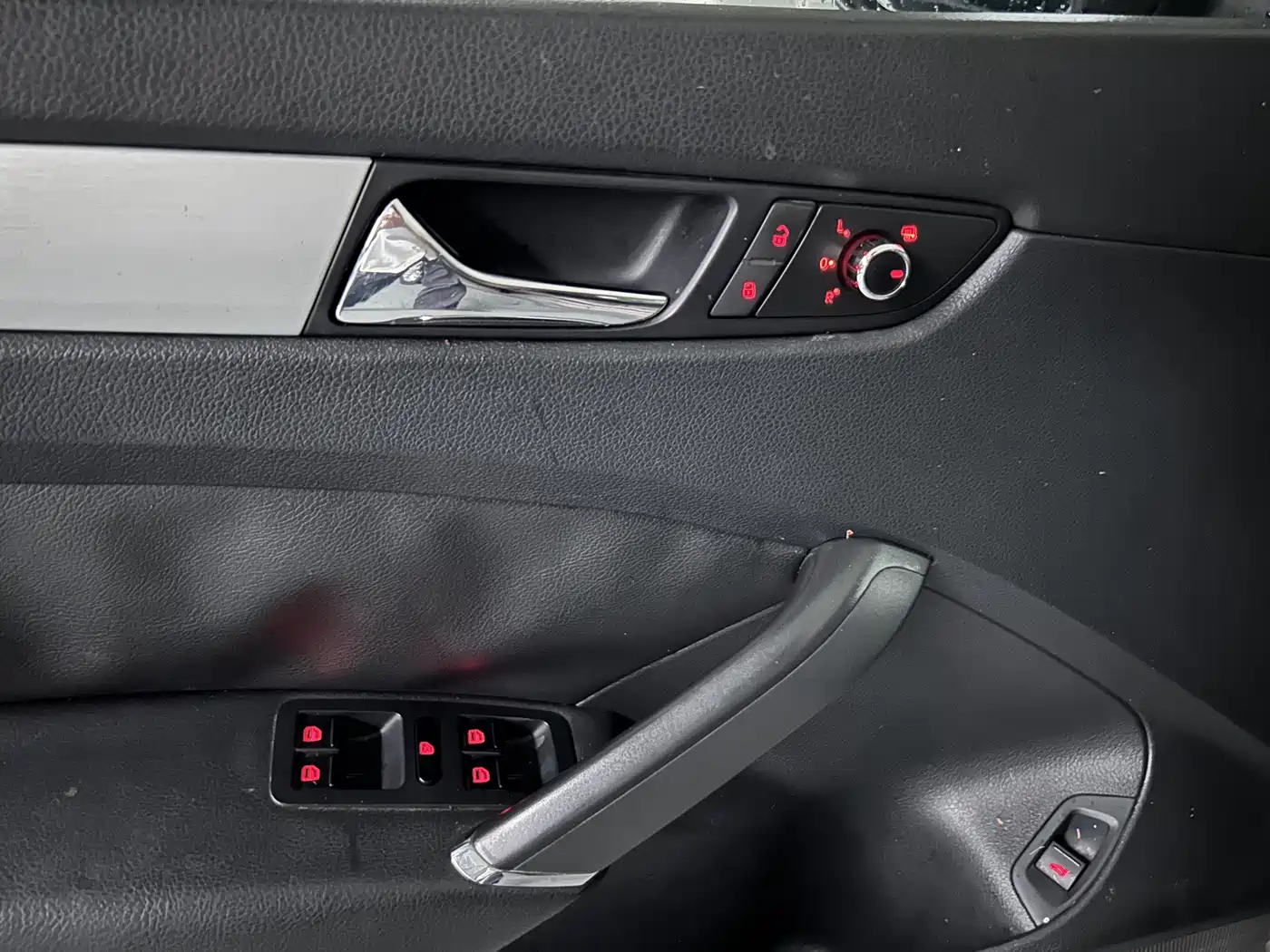 Photo 12 - Volkswagen Passat