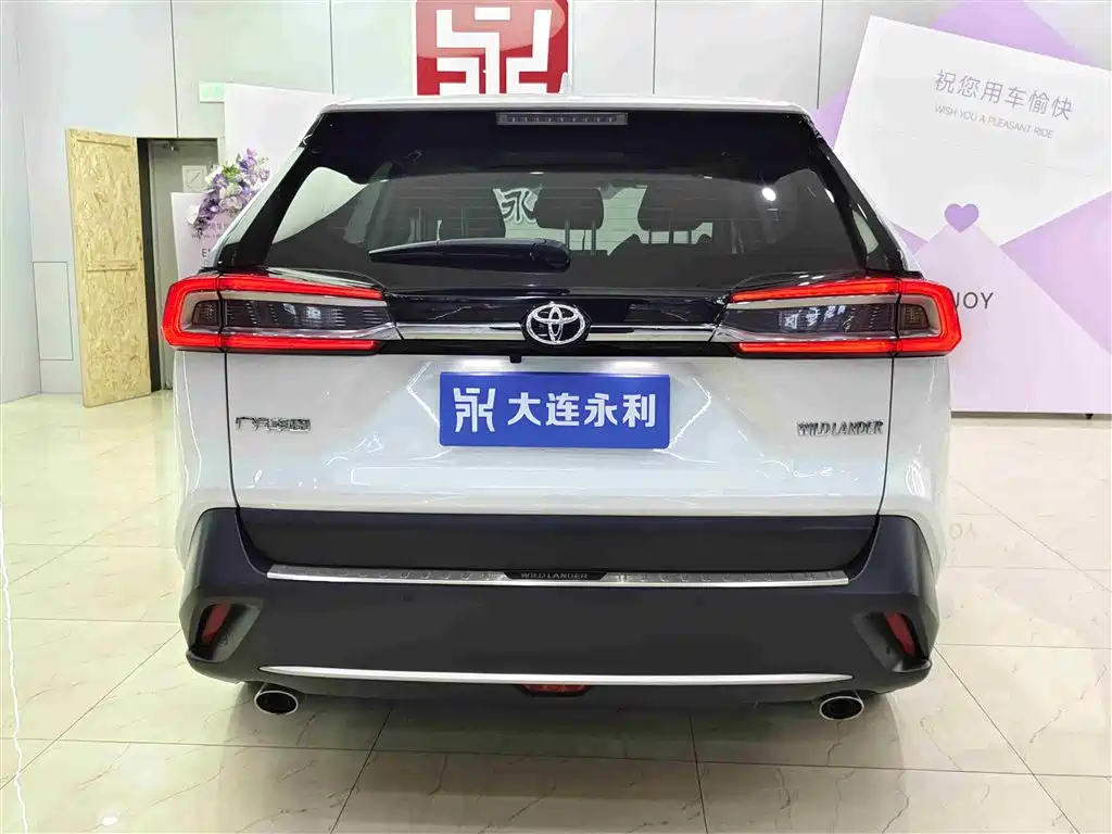 Toyota Wildlander 2022 2.0L CVT FWD Luxury Edition фото 5