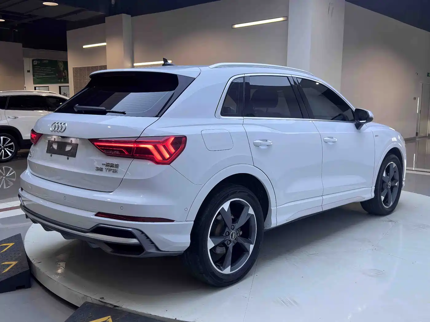 Audi Q3 2023 35 TFSI Fashion Dynamic (1.4T) фото 5