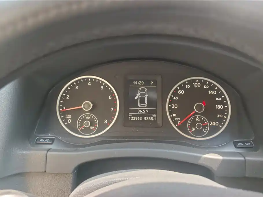 Volkswagen Tiguan 2015 1.8TSI Automatic 2WD Comfortline фото 14