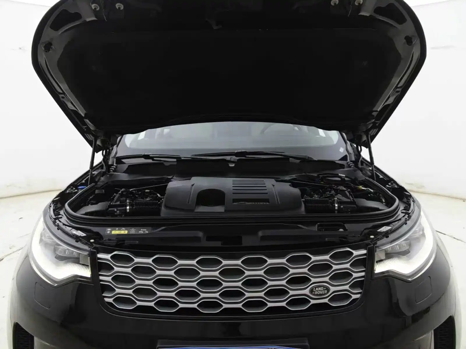 صورة 14 - Land Rover Discovery