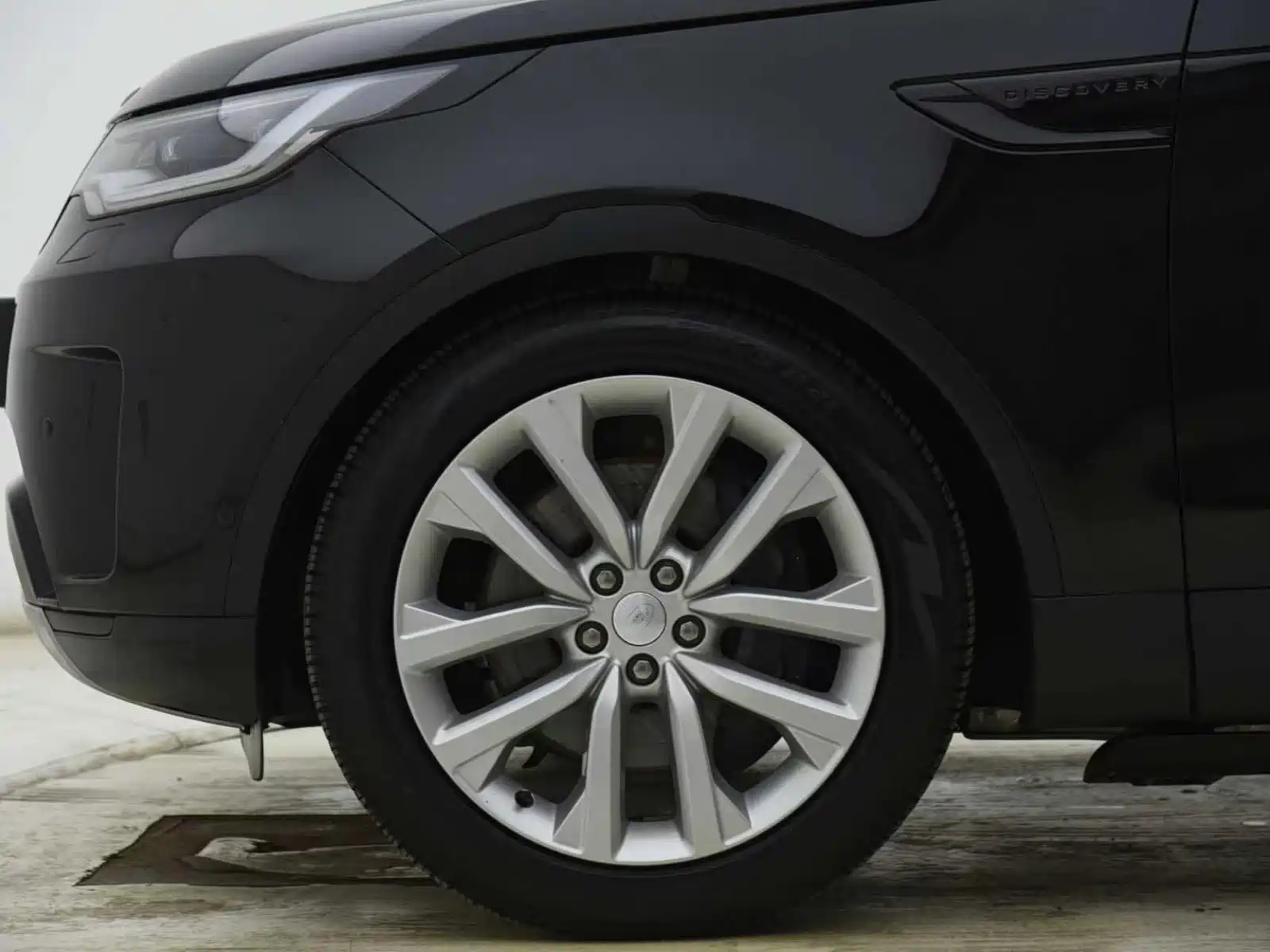 صورة 5 - Land Rover Discovery