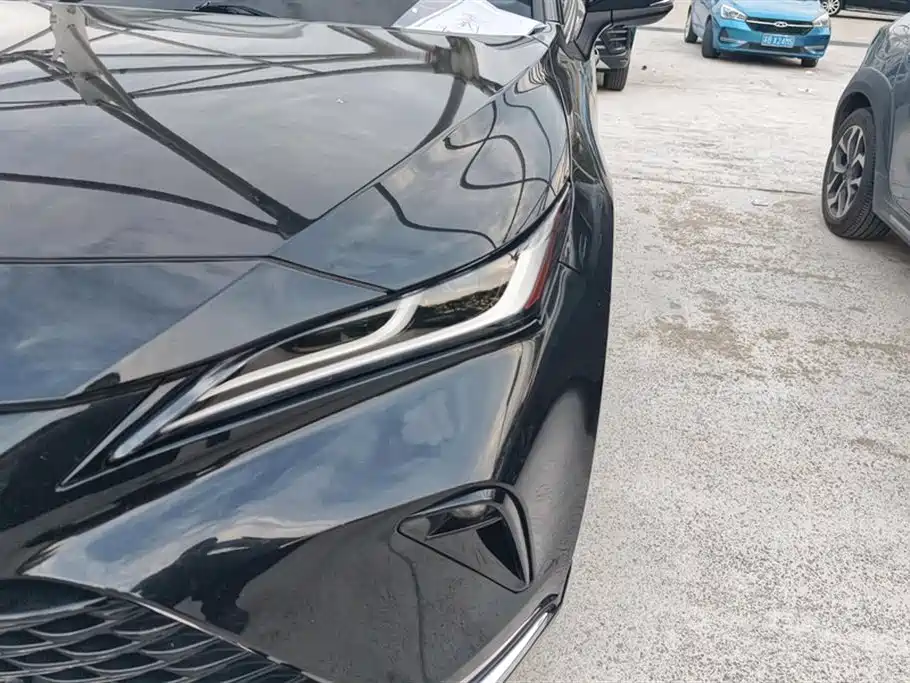 Toyota Venza 2022 2.0L CVT 2WD Premium фото 5