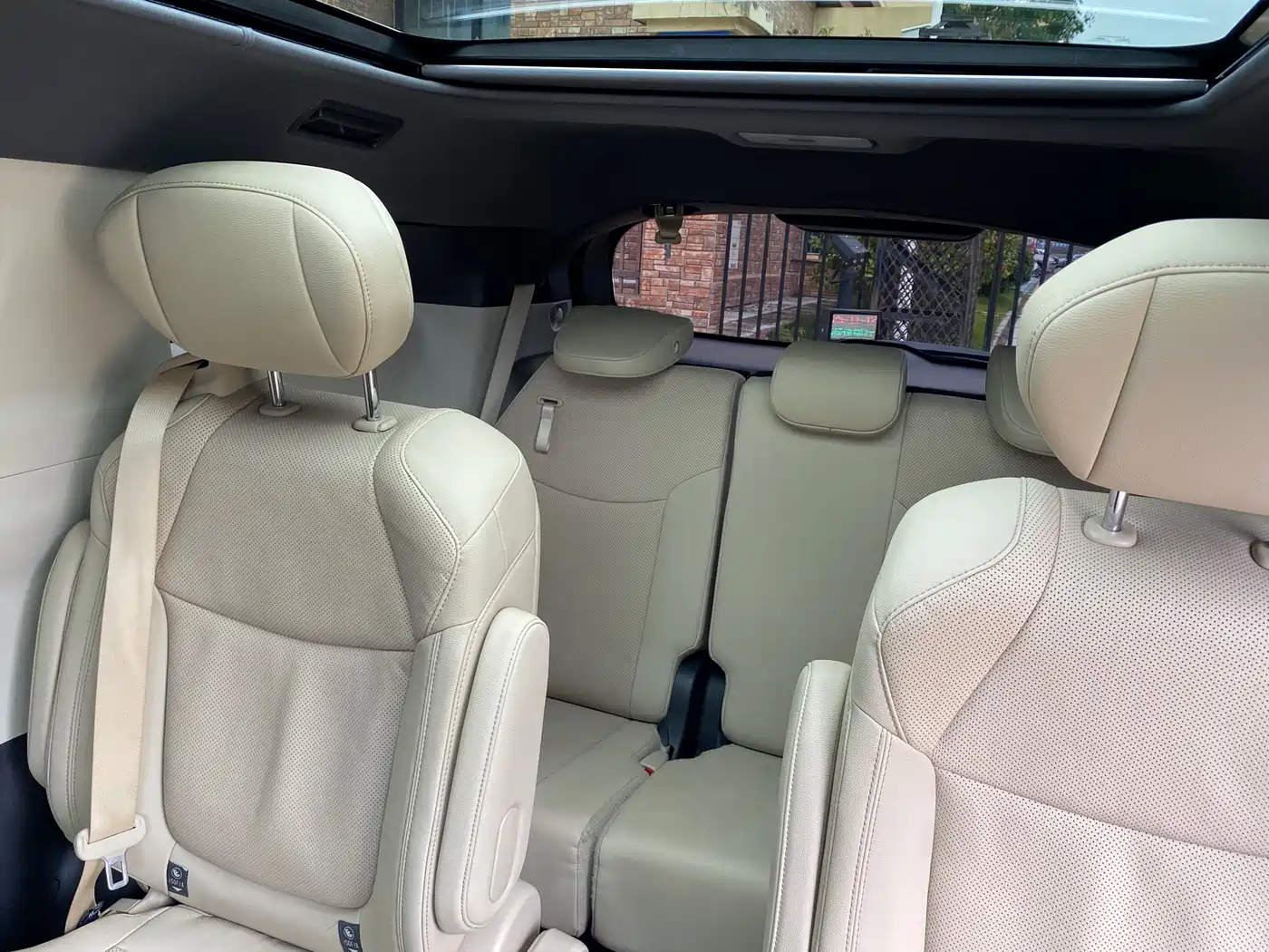 Toyota Sienna 2021 2.5L Hybrid Ultimate Edition фото 13