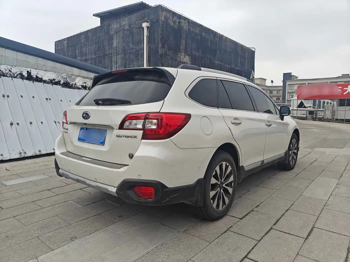 Subaru Outback 2015 2.5i Sport Navigation Edition фото 4