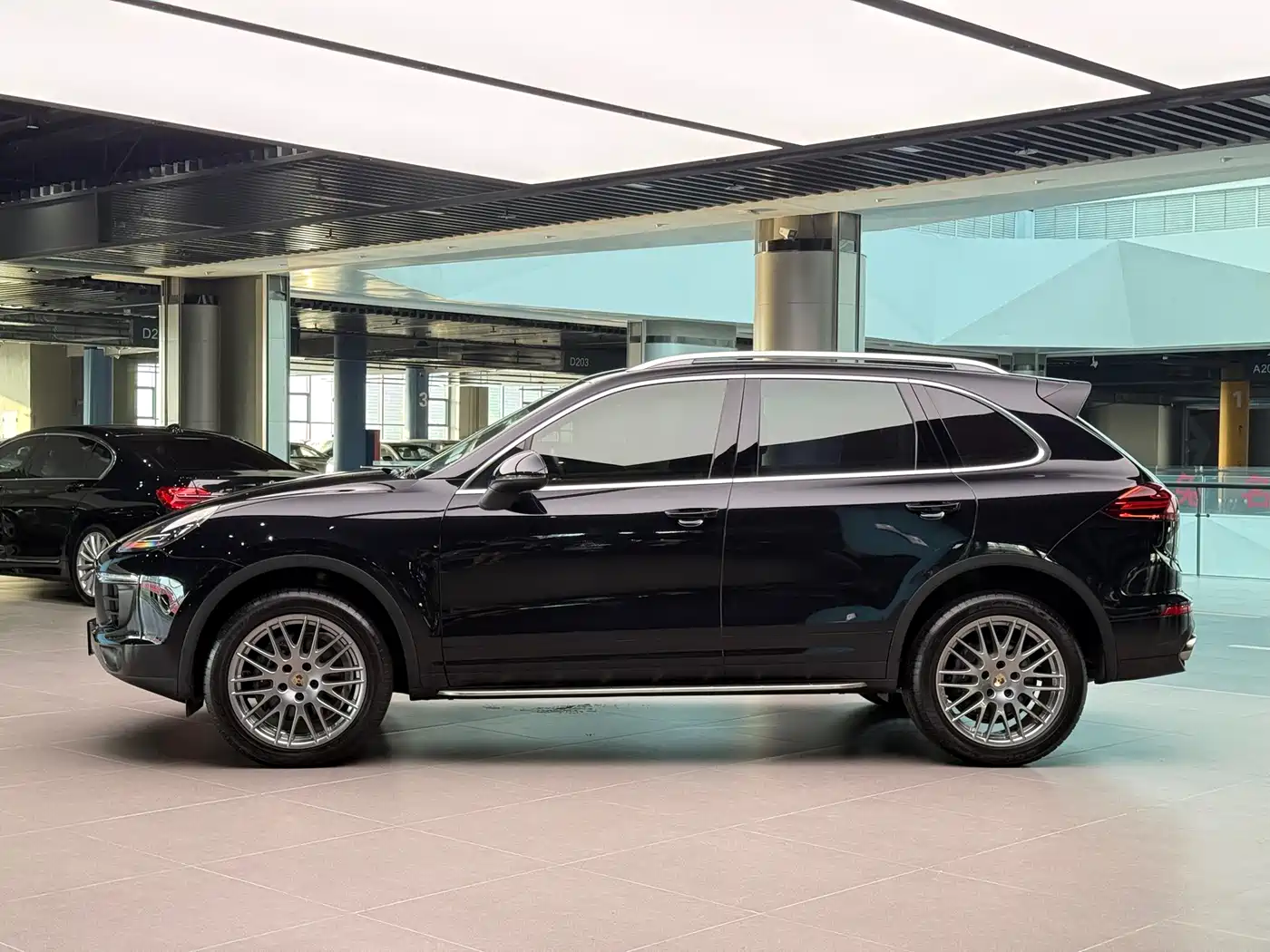 Porsche Cayenne 2015 Cayenne 3.0T фото 3
