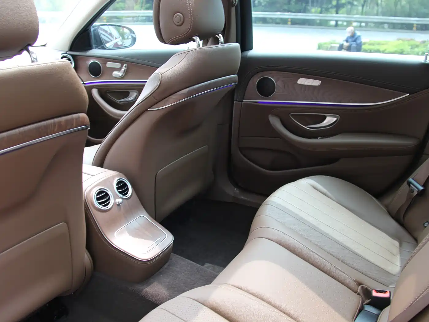 Mercedes-Benz E-Class 2022 Facelift E 260 L 4MATIC фото 11