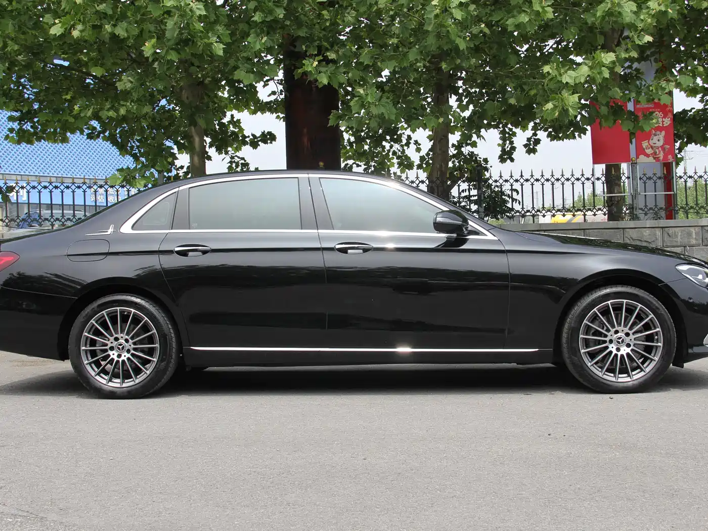 Mercedes-Benz E-Class 2022 Facelift E 260 L 4MATIC фото 4