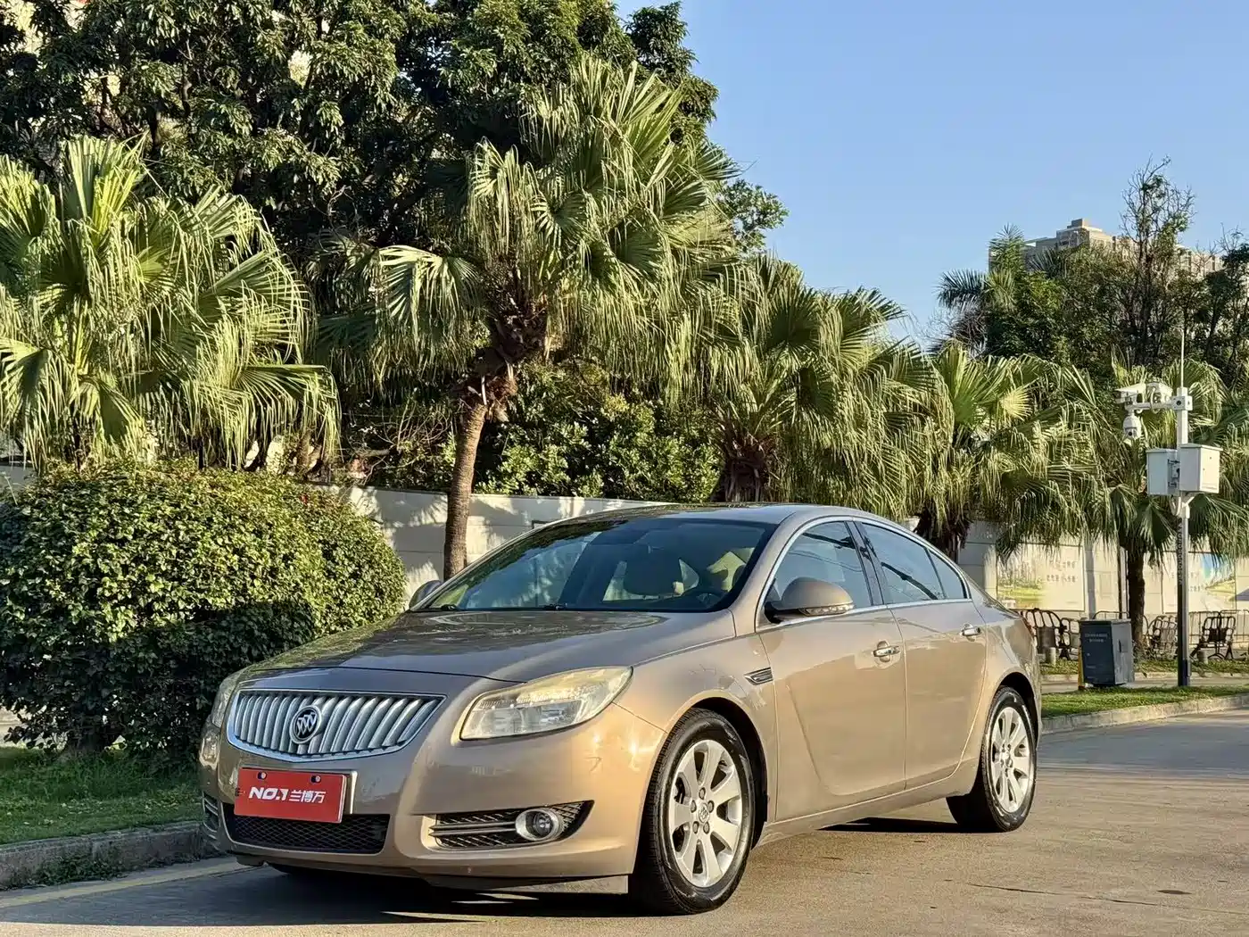 Buick Regal 2012 Model 2.0L Luxury