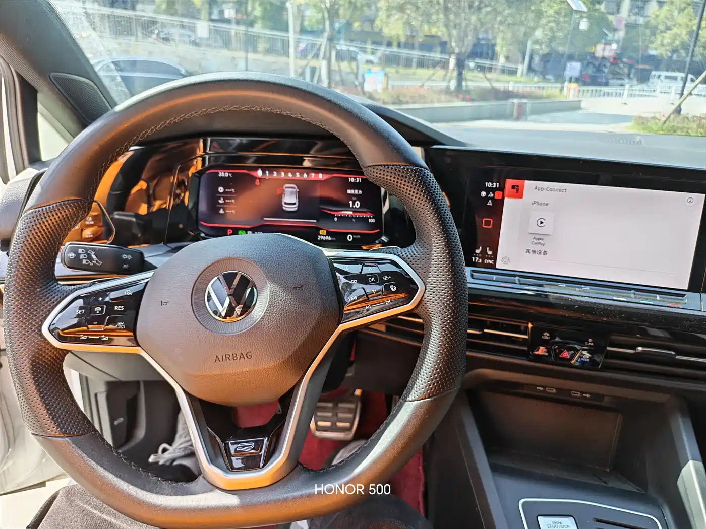 Volkswagen Golf 2023 280TSI DSG R-Line 20th Anniversary Edition фото 17