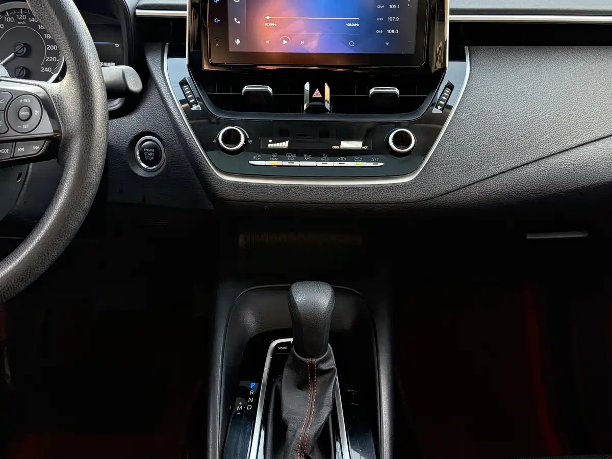 Toyota Corolla 2021 1.2T S-CVT Elite PLUS Edition фото 26