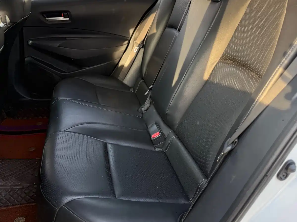 Toyota Corolla 2021 1.2T S-CVT Elite PLUS Edition фото 10