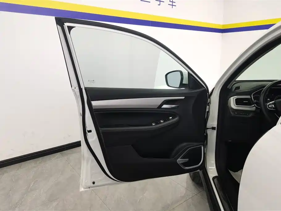 GEELY AUTOMOBILE VISION X6