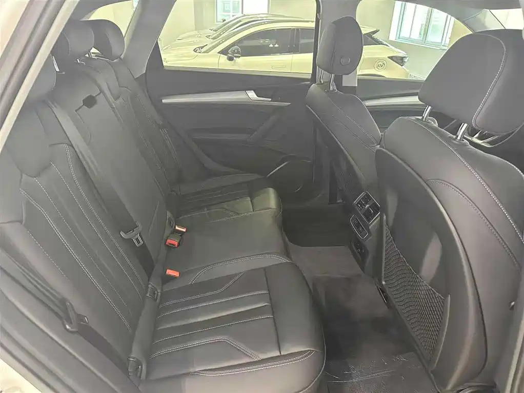 Audi Q5L 2022 Facelift 40T Luxury Dynamic фото 8