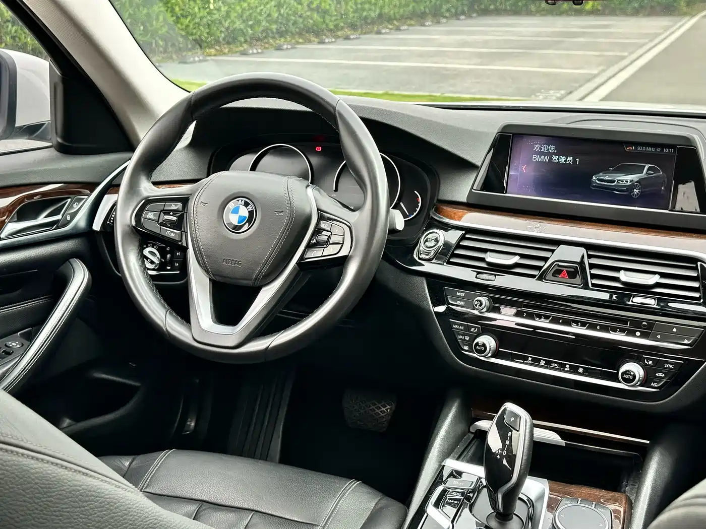 BMW 5 Series 2018 528Li Launch Special Edition фото 13