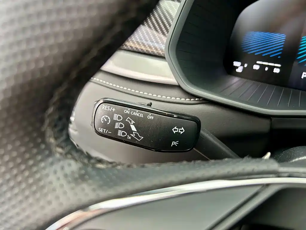 Škoda Kodiaq 2024 2024 TSI330 5-Seat Front-Wheel Drive Power Edition
