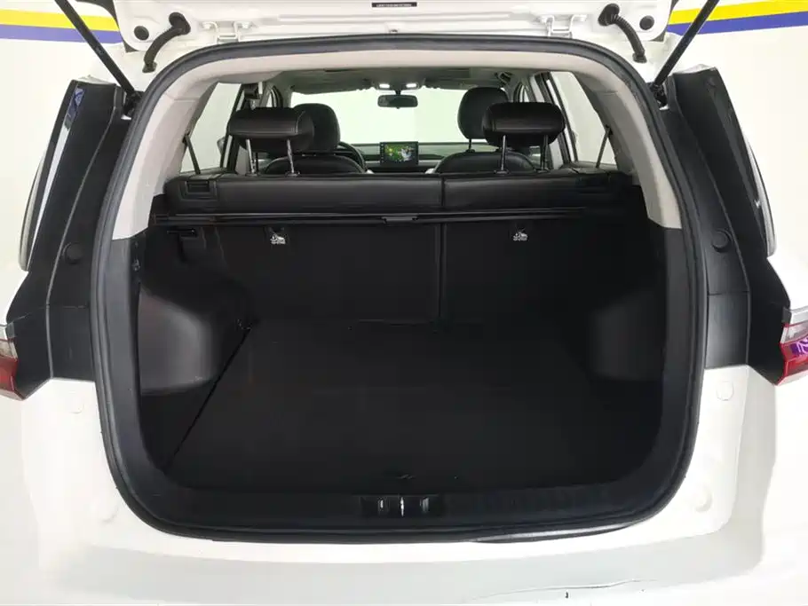 GEELY AUTOMOBILE VISION X6