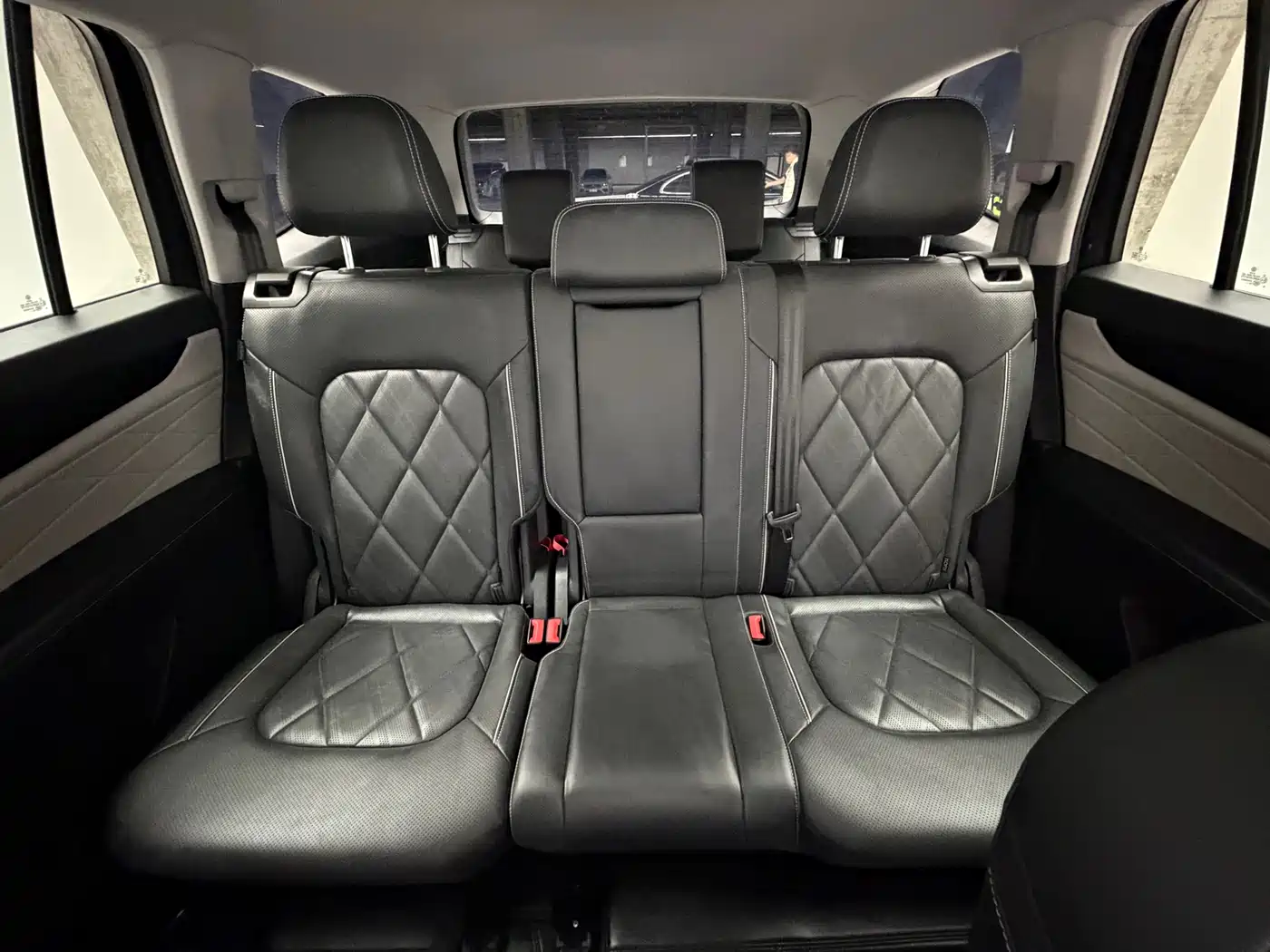 Volkswagen Teramont 2024 380TSI 4WD Prestige Luxury Edition фото 16