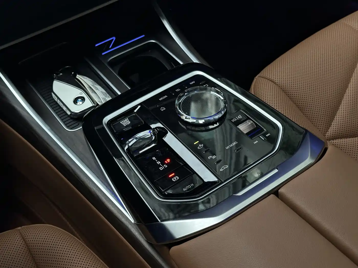 BMW 7 Series 2023 Model 735Li M Sport Package фото 20