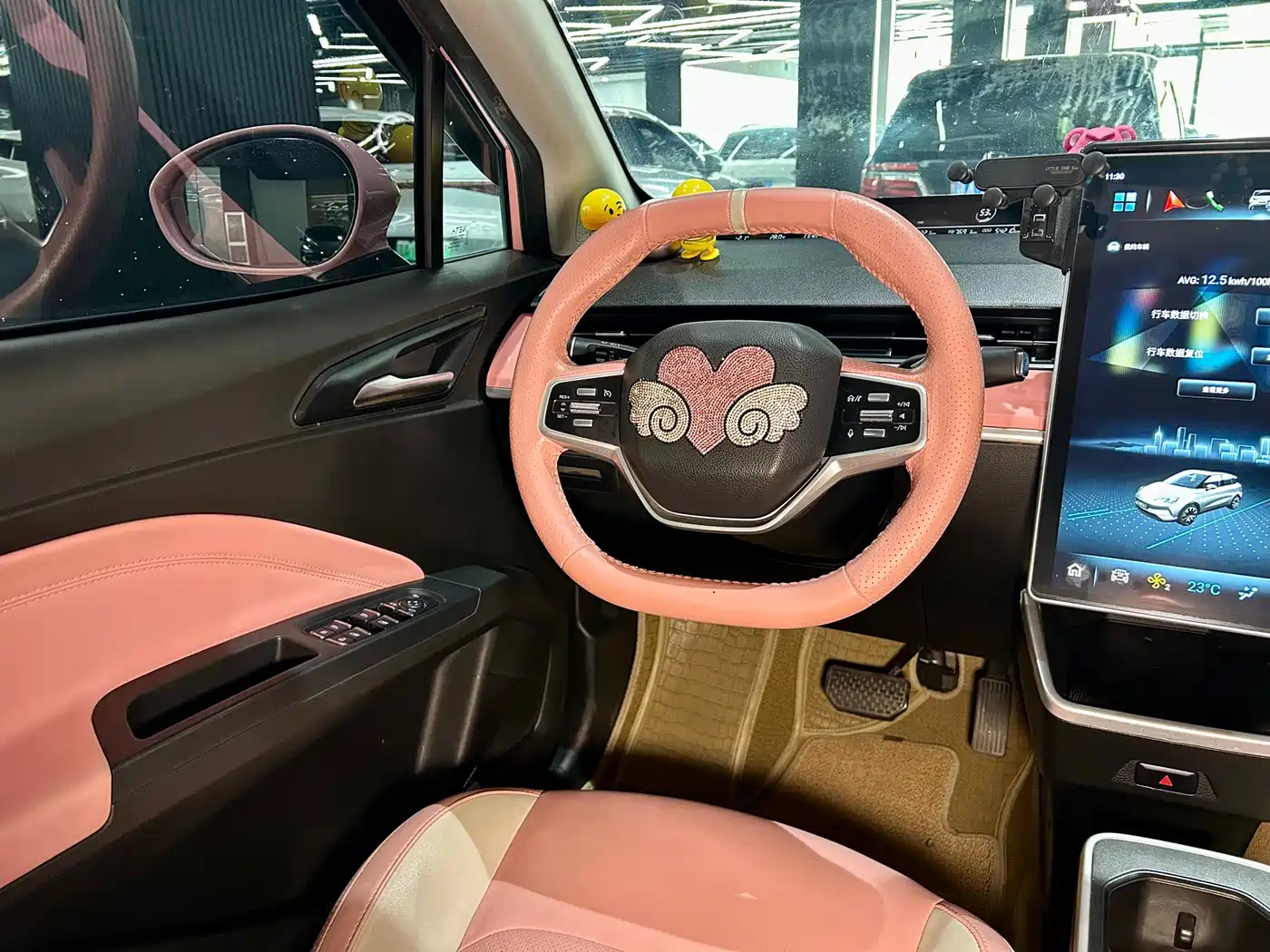 Nezha Auto Nezha V 2021 2022 Trend 400 Lite Pink Custom Edition