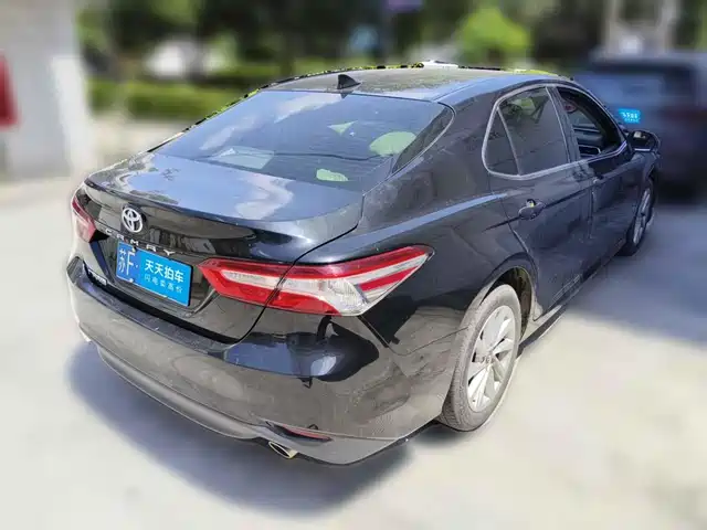 Toyota Camry 2022 2.0GVP Leading Edition — фото 2