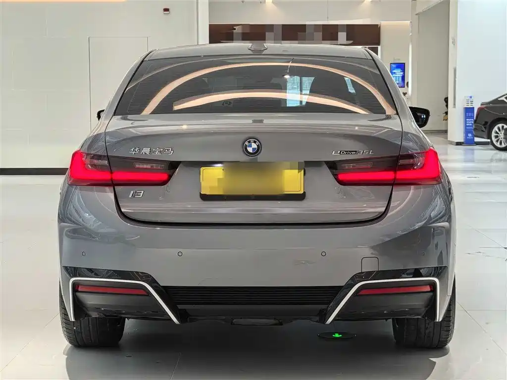 BMW i3 2022 eDrive 35 L фото 12