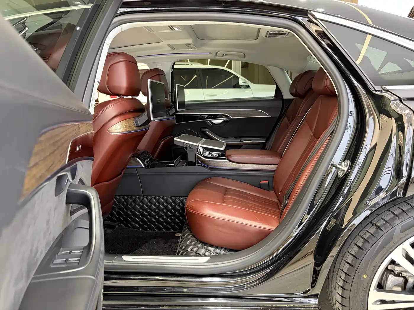Audi A8 2018 A8L 55 TFSI quattro Luxury фото 20