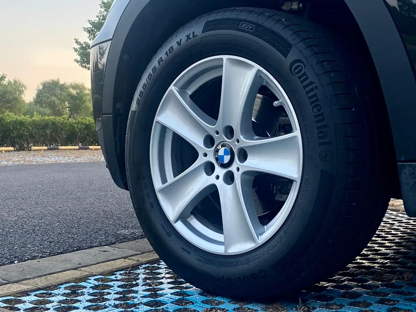 BMW X5 (Import) 2011 xDrive35i Luxury Edition фото 2