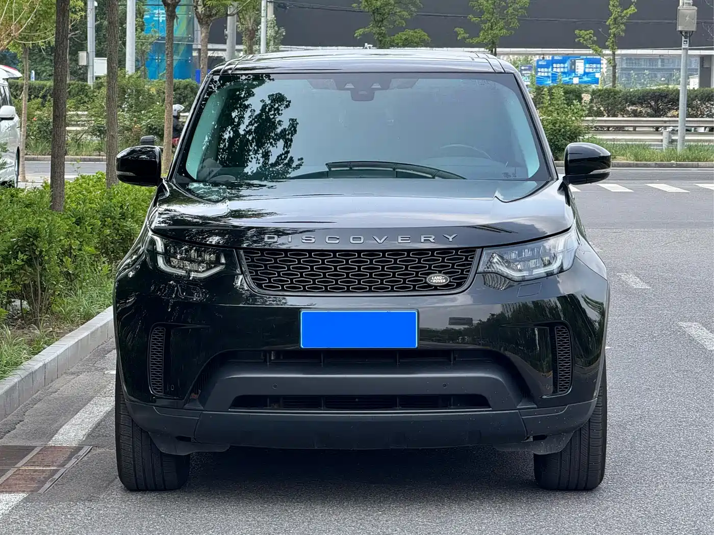 Land Rover Discovery 2018 3.0 SC V6 HSE фото 2
