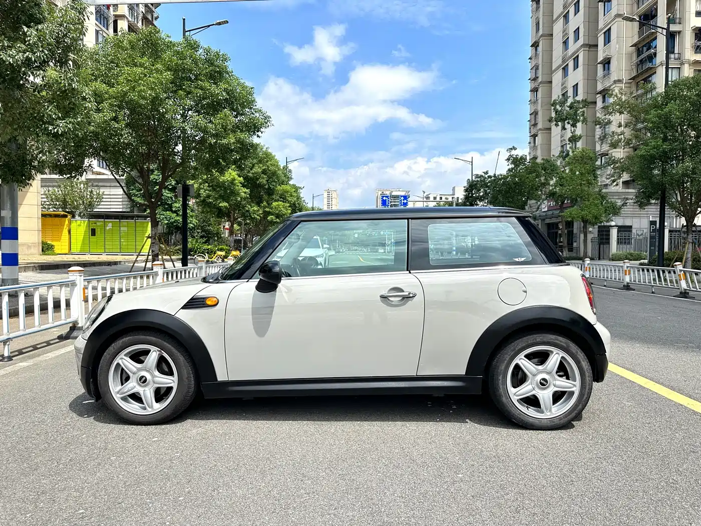 MINI MINI 2010 2007 Model 1.6L COOPER Excitement