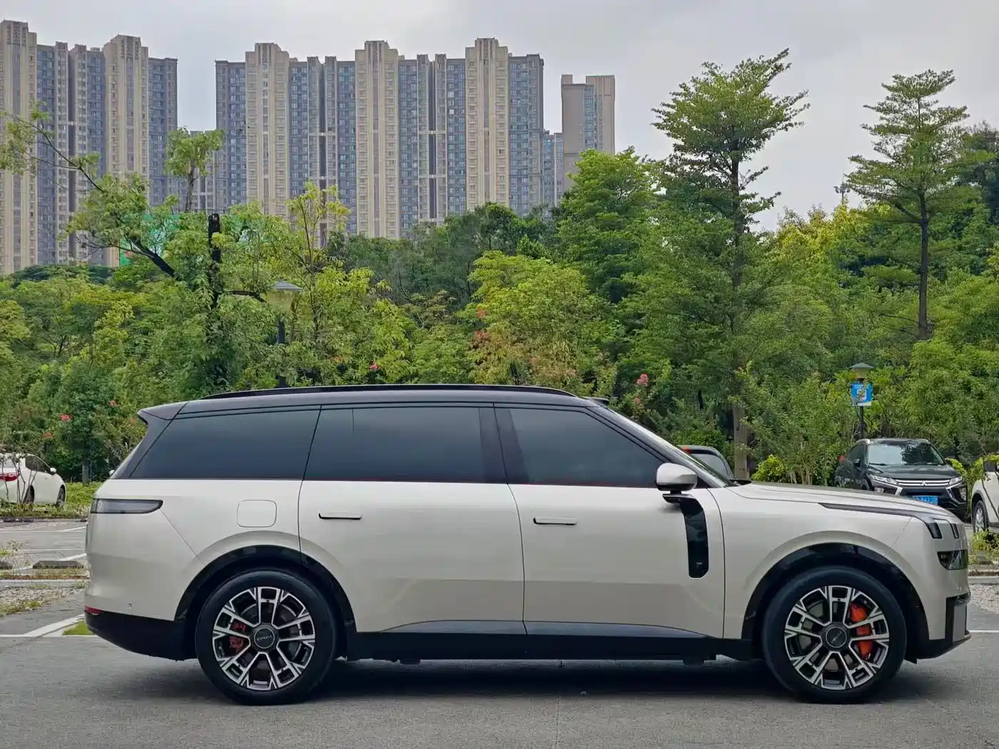 Lynk & Co 900, миниатюра 27
