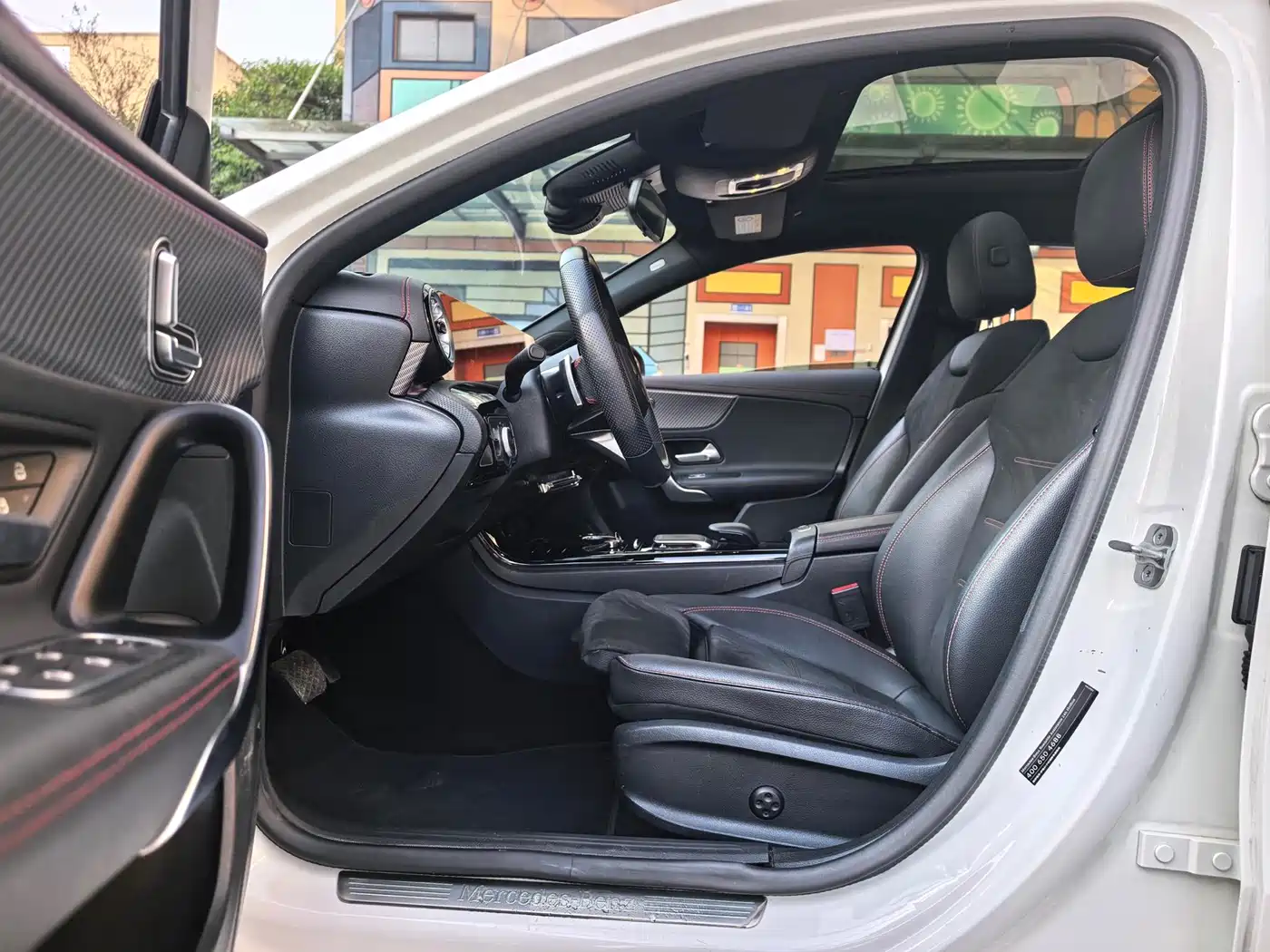 Mercedes-Benz A-Class 2024 A 200 L Fashion Edition фото 6
