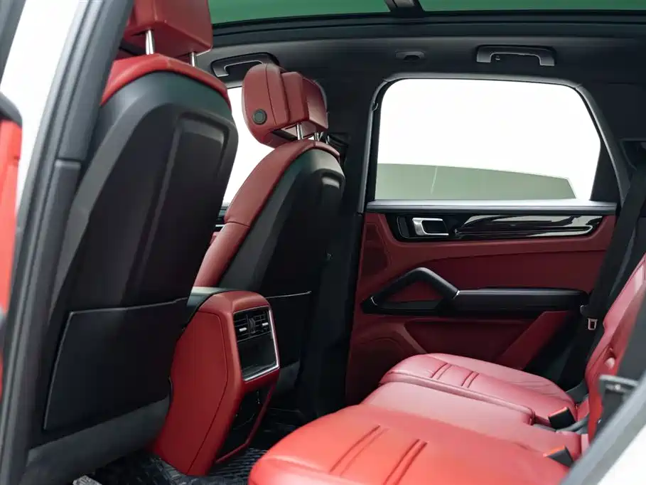 Porsche Cayenne New Energy 2021 Cayenne E-Hybrid 2.0T фото 10