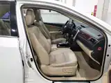Photo 23 - Toyota Camry