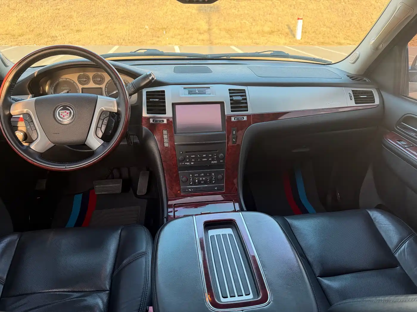Cadillac Escalade 2010 6.0 Hybrid фото 14
