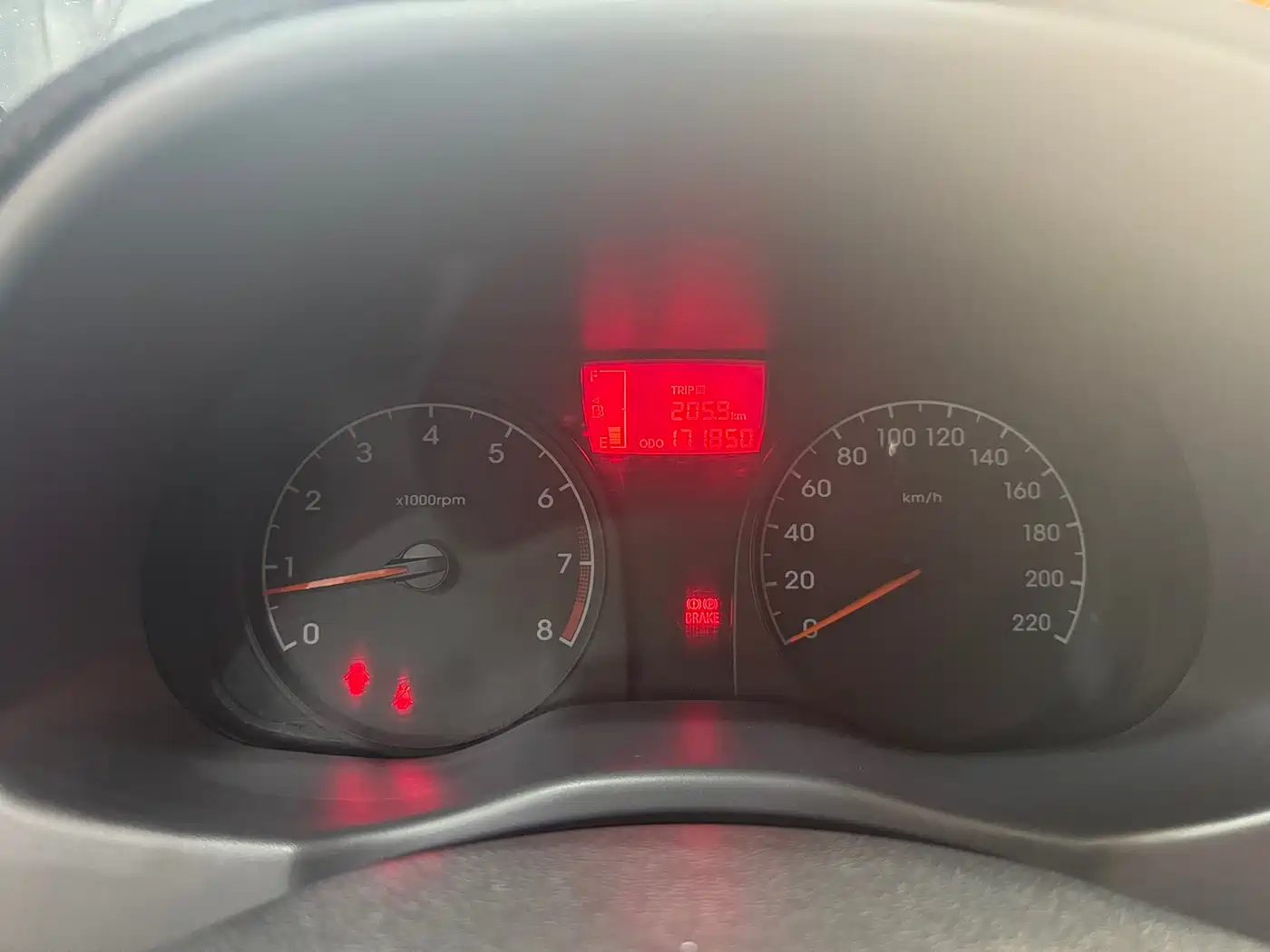 Hyundai Verna 2014 1.4L Manual Smart GLS фото 15