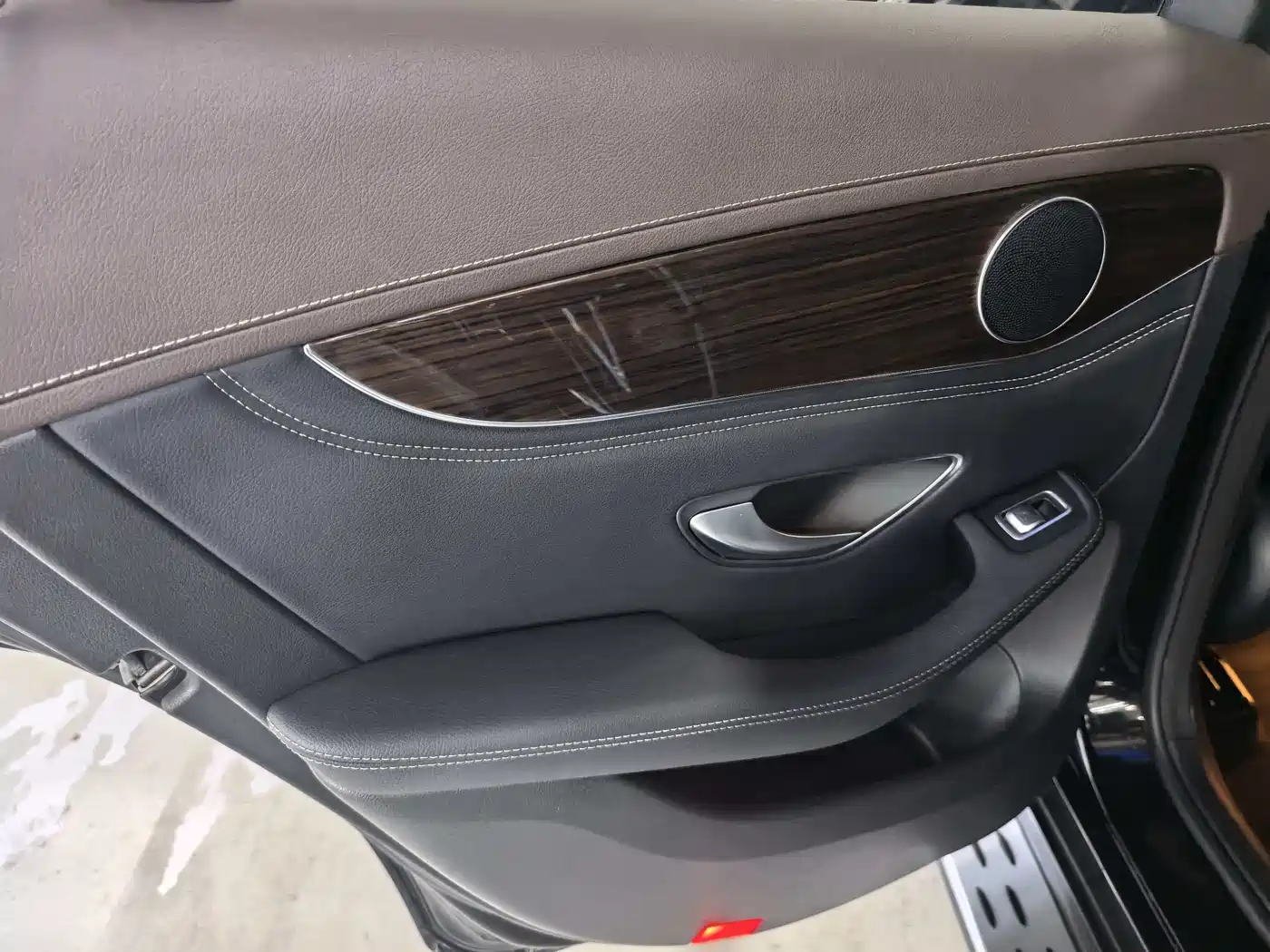 Mercedes-Benz GLC 2018 GLC 260 4MATIC Luxury фото 13