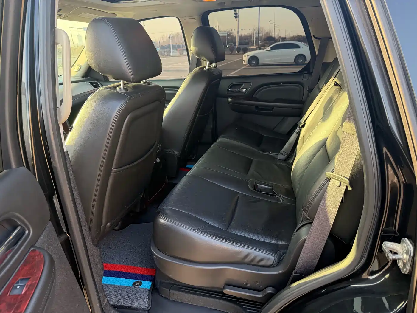 Cadillac Escalade 2010 6.0 Hybrid фото 9