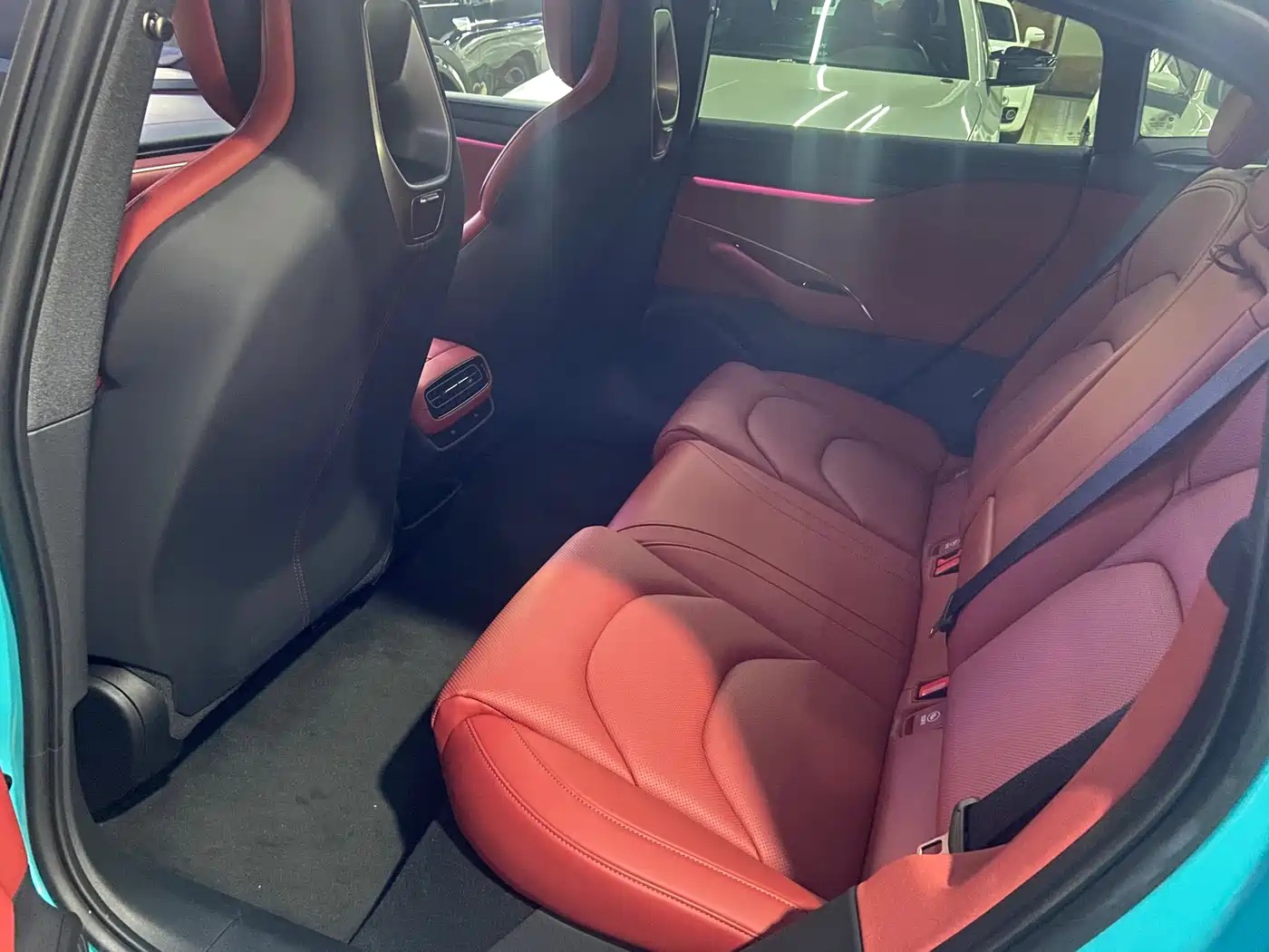 XIAOMI CAR XIAOMI SU7