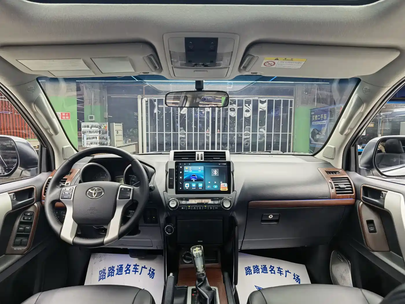 Toyota Prado (Import) 2014 2.7L Automatic Standard Edition фото 7