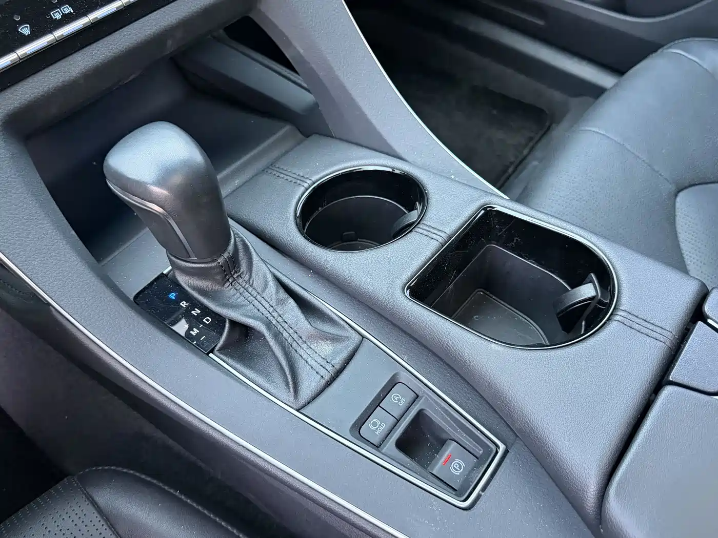 Toyota Avalon 2019 2.0L Luxury Edition (China VI) фото 17