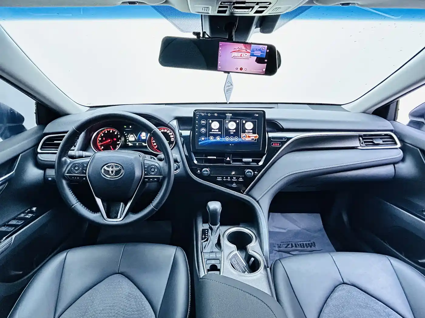 Toyota Camry 2021 2.0S Sporty Edition фото 11
