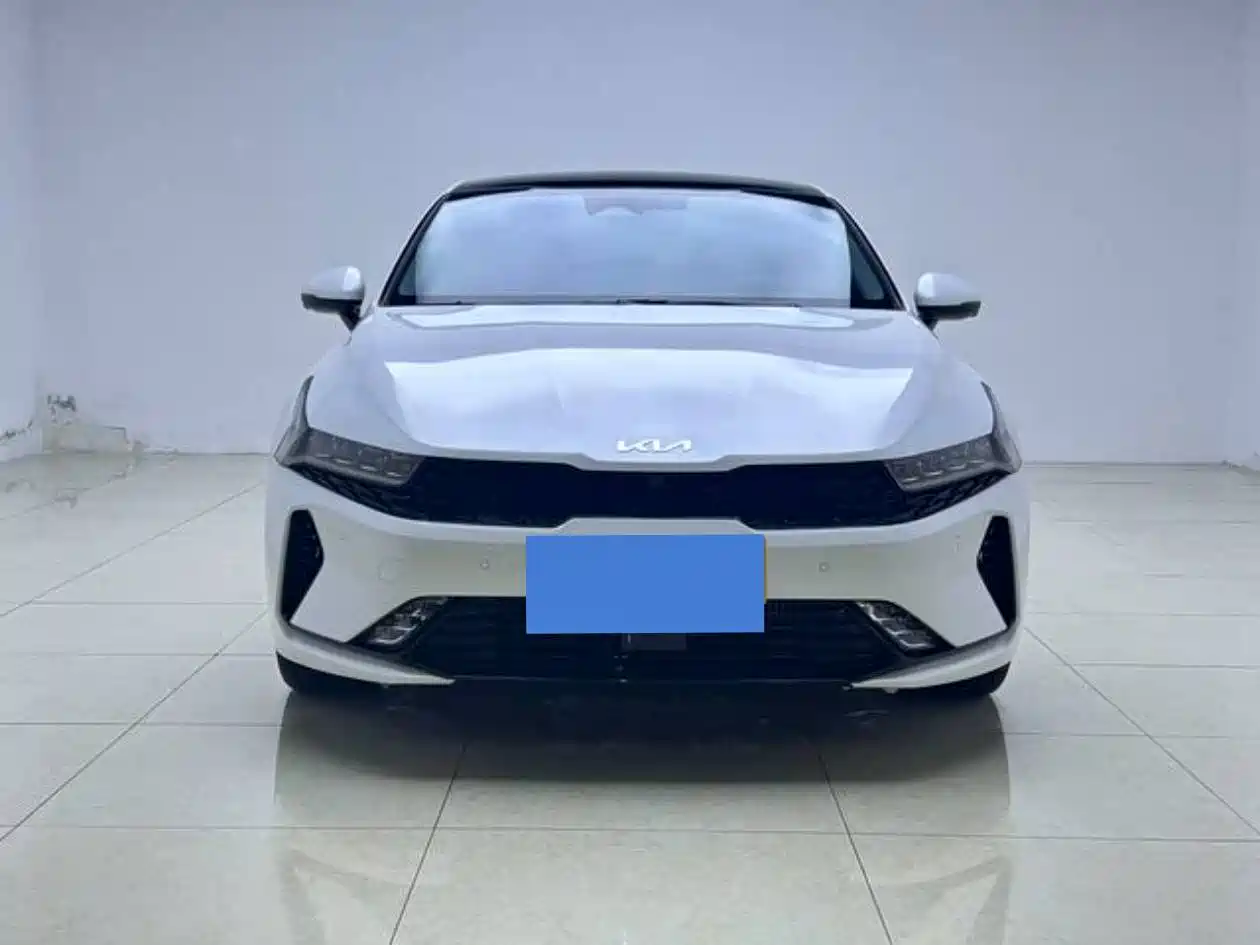 Kia K5 2025 1.5T Premium Edition фото 2