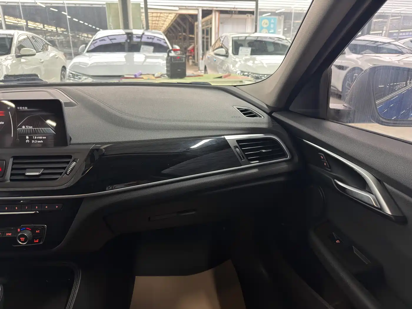 BMW 1 Series 2019 118i M Sport Package фото 11