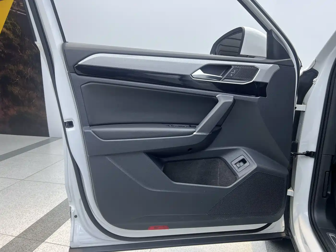 Volkswagen Tayron 2021 280TSI 2WD Luxury Smart Connect фото 11
