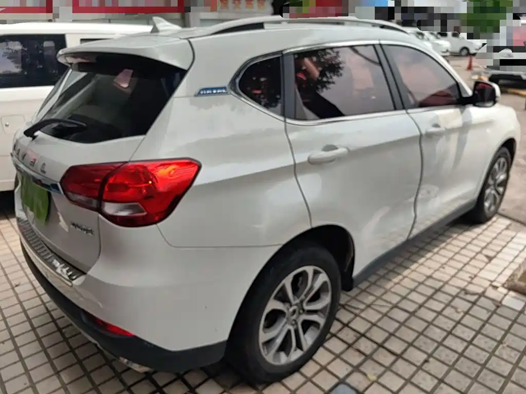 Фото 7 - Haval H2