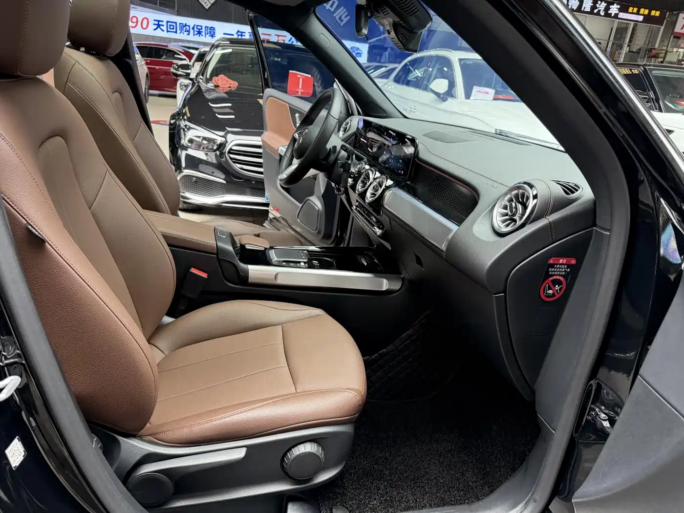 Mercedes-Benz GLB 2024 Facelift GLB 220 Dynamic фото 24